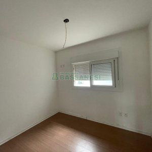 Apartamento com 92m², 3 dormitórios, 2 vagas, no bairro Rio Branco em Caxias do Sul para Comprar