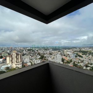 Apartamento com 92m², 3 dormitórios, 2 vagas, no bairro Rio Branco em Caxias do Sul para Comprar