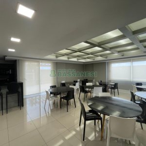 Apartamento com 92m², 3 dormitórios, 2 vagas, no bairro Rio Branco em Caxias do Sul para Comprar