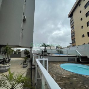 Apartamento com 92m², 3 dormitórios, 2 vagas, no bairro Rio Branco em Caxias do Sul para Comprar