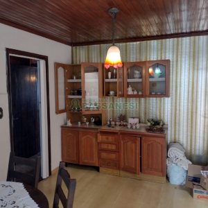 Casa com 196m², 4 dormitórios, 2 vagas, no bairro Panazzolo em Caxias do Sul para Comprar