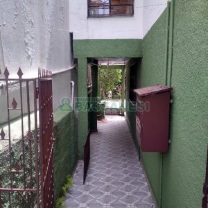 Casa com 196m², 4 dormitórios, 2 vagas, no bairro Panazzolo em Caxias do Sul para Comprar