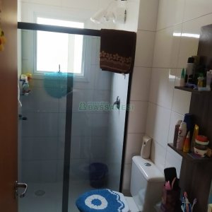 Apartamento com 52m², 2 dormitórios, 1 vaga, no bairro Charqueadas em Caxias do Sul para Comprar