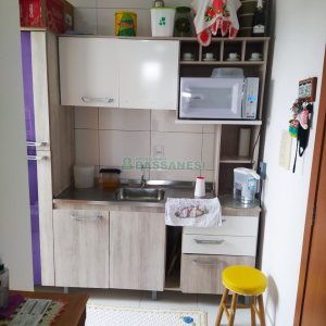 Apartamento com 52m², 2 dormitórios, 1 vaga, no bairro Charqueadas em Caxias do Sul para Comprar