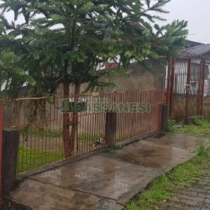 Casa, 3 dormitórios, 2 vagas, no bairro Rio Branco em Caxias do Sul para Comprar