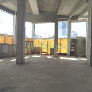 Loja com 450m², 4 vagas, no bairro Marechal Floriano em Caxias do Sul para Alugar