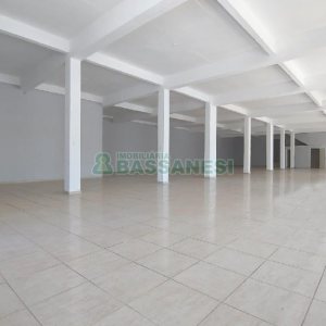 Loja com 500m², no bairro Centro em Caxias do Sul para Alugar ou Comprar