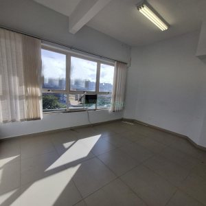 Sala com 142m², no bairro Santa Catarina em Caxias do Sul para Alugar
