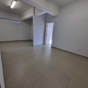 Sala com 142m², no bairro Santa Catarina em Caxias do Sul para Alugar