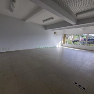 Sala com 142m², no bairro Santa Catarina em Caxias do Sul para Alugar