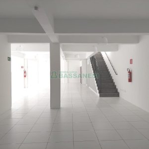 Loja com 300m², no bairro Centro em Caxias do Sul para Alugar