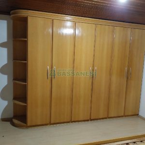 Casa com 154m², 3 dormitórios, 3 vagas, no bairro Charqueadas em Caxias do Sul para Comprar