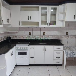 Casa com 154m², 3 dormitórios, 3 vagas, no bairro Charqueadas em Caxias do Sul para Comprar