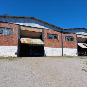 Pavilhão com 1200m², no bairro Santa Fé em Caxias do Sul para Comprar