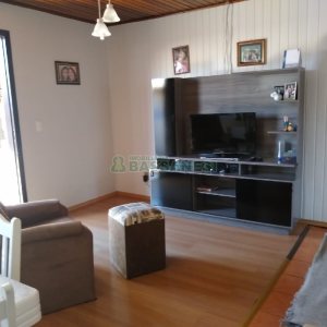 Casa, 3 dormitórios, 4 vagas, no bairro Vila Leon em Caxias do Sul para Comprar
