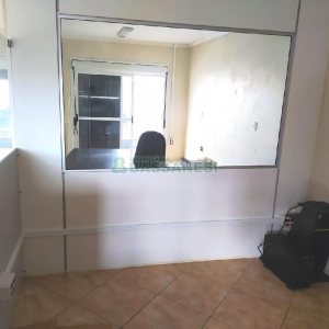 Casa Comercial com 136m², no bairro Universitário em Caxias do Sul para Alugar