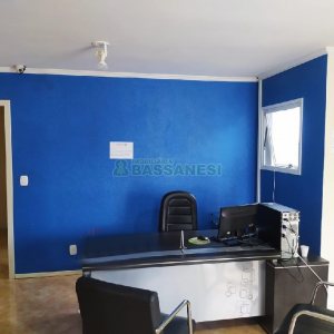 Casa Comercial com 136m², no bairro Universitário em Caxias do Sul para Alugar