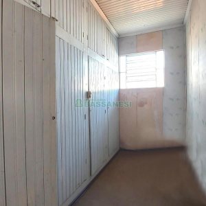 Casa com 277m², 2 dormitórios, 4 vagas, no bairro Santa Catarina em Caxias do Sul para Comprar