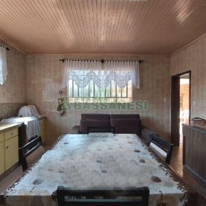 Casa com 277m², 2 dormitórios, 4 vagas, no bairro Santa Catarina em Caxias do Sul para Comprar