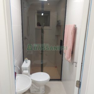 Casa com 56m², 2 dormitórios, 1 vaga, no bairro São Luiz em Caxias do Sul para Comprar