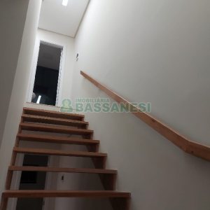 Casa com 56m², 2 dormitórios, 1 vaga, no bairro São Luiz em Caxias do Sul para Comprar