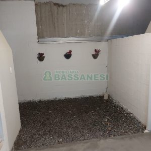 Casa com 56m², 2 dormitórios, 1 vaga, no bairro São Luiz em Caxias do Sul para Comprar
