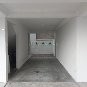 Casa com 56m², 2 dormitórios, 1 vaga, no bairro São Luiz em Caxias do Sul para Comprar