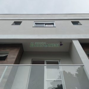 Casa com 56m², 2 dormitórios, 1 vaga, no bairro São Luiz em Caxias do Sul para Comprar