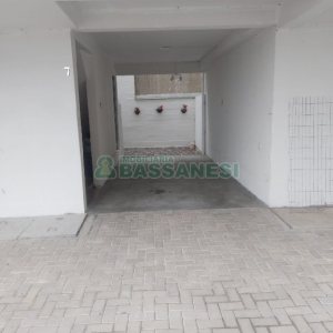 Casa com 56m², 2 dormitórios, 1 vaga, no bairro São Luiz em Caxias do Sul para Comprar