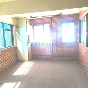 Pavilhão com 550m², no bairro Rio Branco em Caxias do Sul para Alugar