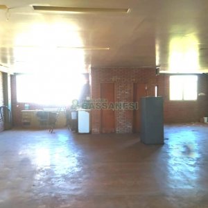 Pavilhão com 550m², no bairro Rio Branco em Caxias do Sul para Alugar