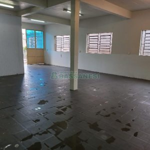 Loja com 96m², no bairro Presidente Vargas em Caxias do Sul para Alugar