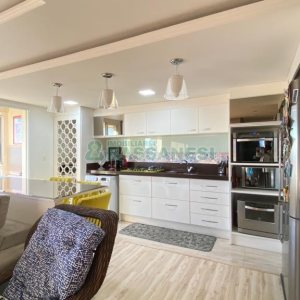 Apartamento com 84m², 2 dormitórios, 2 vagas, no bairro Santa Catarina em Caxias do Sul para Comprar