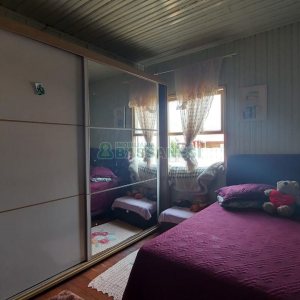 Casa com 100m², 4 dormitórios, 1 vaga, no bairro Jardim América em Caxias do Sul para Comprar