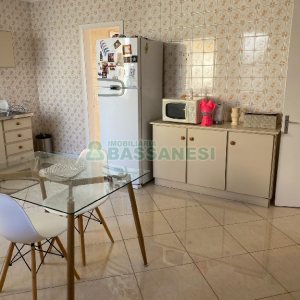 Apto Mobiliado com 91m², 2 dormitórios, 2 vagas, no bairro Pio X em Caxias do Sul para Comprar