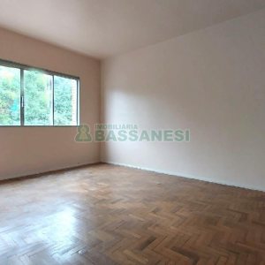 Apartamento com 52m², 2 dormitórios, no bairro São Leopoldo em Caxias do Sul para Alugar