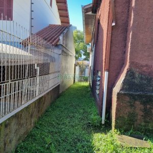 Casa com 277m², 3 dormitórios, 3 vagas, no bairro Santa Catarina em Caxias do Sul para Comprar