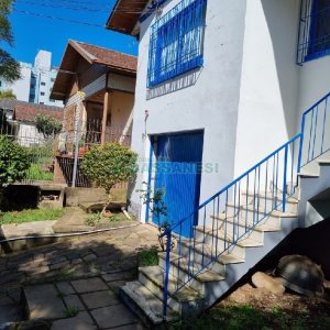 Casa com 277m², 3 dormitórios, 3 vagas, no bairro Santa Catarina em Caxias do Sul para Comprar