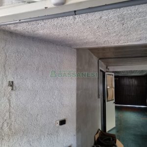 Casa com 277m², 3 dormitórios, 3 vagas, no bairro Santa Catarina em Caxias do Sul para Comprar