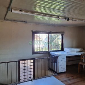 Casa com 277m², 3 dormitórios, 3 vagas, no bairro Santa Catarina em Caxias do Sul para Comprar