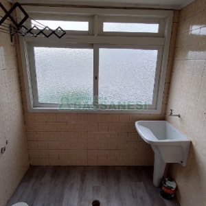 Apto Mobiliado com 65m², 2 dormitórios, 1 vaga, no bairro Pio X em Caxias do Sul para Alugar