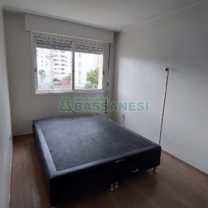 Apto Mobiliado com 65m², 2 dormitórios, 1 vaga, no bairro Pio X em Caxias do Sul para Alugar