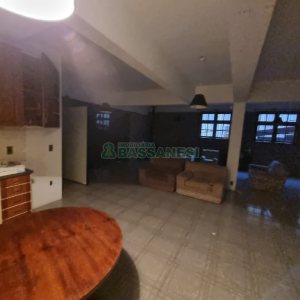 Casa com 320m², 3 dormitórios, 2 vagas, no bairro Colina Sorriso em Caxias do Sul para Comprar