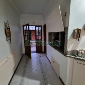 Casa com 320m², 3 dormitórios, 2 vagas, no bairro Colina Sorriso em Caxias do Sul para Comprar