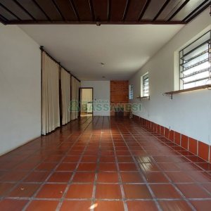 Casa com 265m², 4 dormitórios, 2 vagas, no bairro Desvio Rizzo em Caxias do Sul para Comprar