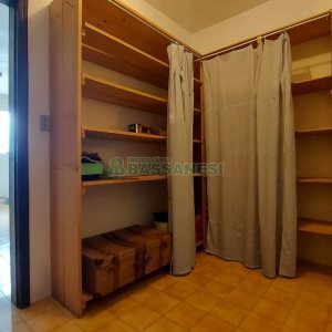 Casa com 265m², 4 dormitórios, 2 vagas, no bairro Desvio Rizzo em Caxias do Sul para Comprar