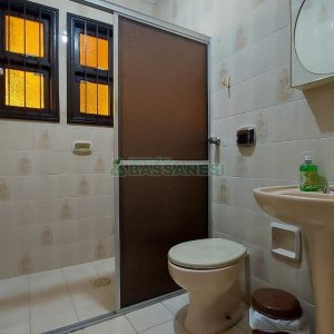 Casa com 265m², 4 dormitórios, 2 vagas, no bairro Desvio Rizzo em Caxias do Sul para Comprar