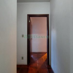 Casa com 265m², 4 dormitórios, 2 vagas, no bairro Desvio Rizzo em Caxias do Sul para Comprar