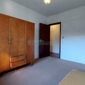 Casa com 265m², 4 dormitórios, 2 vagas, no bairro Desvio Rizzo em Caxias do Sul para Comprar