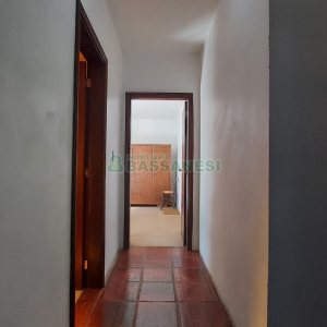 Casa com 265m², 4 dormitórios, 2 vagas, no bairro Desvio Rizzo em Caxias do Sul para Comprar